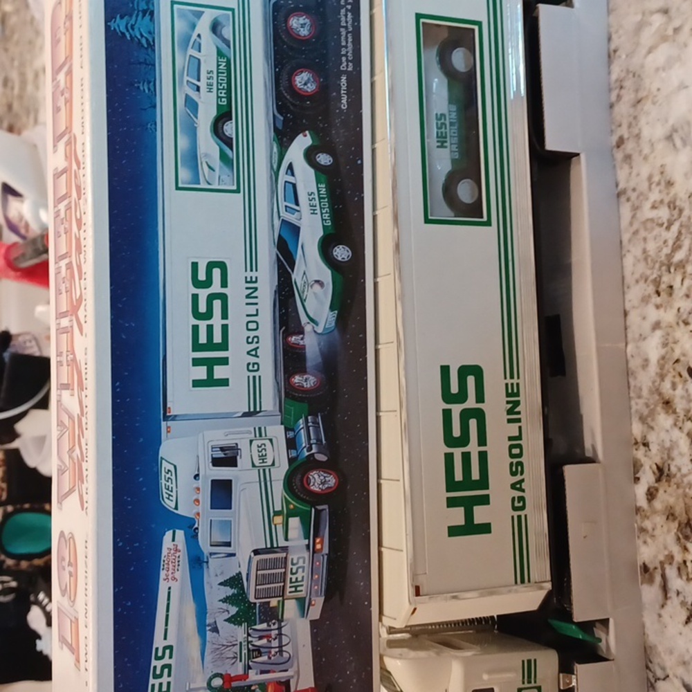 Hess Gasoline 18 Wheeler and Racer